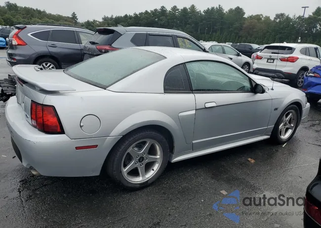 1FAFP42X32F239426: 82132425