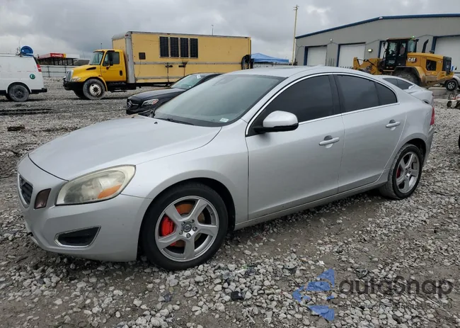 YV1622FS0C2054586: 81753385