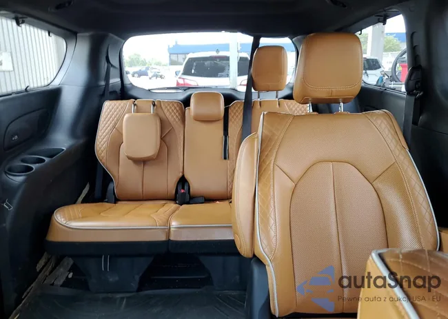 2C4RC1N7XNR102364: 71683005