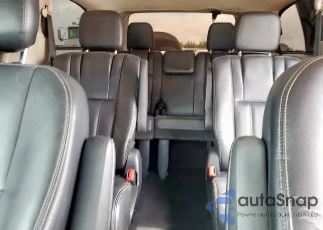 2C4RC1BG0ER272138: 84037595