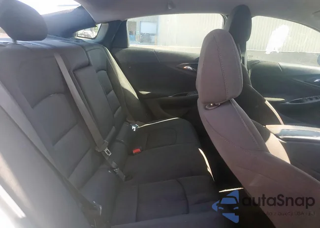 1G1ZD5ST4SF114561: 84393395