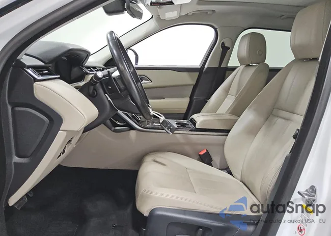 SALYB2RV2JA768493: 70640865