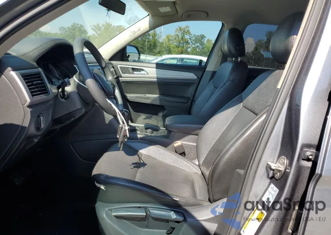 1V2GR2CA4JC526425: 81593975