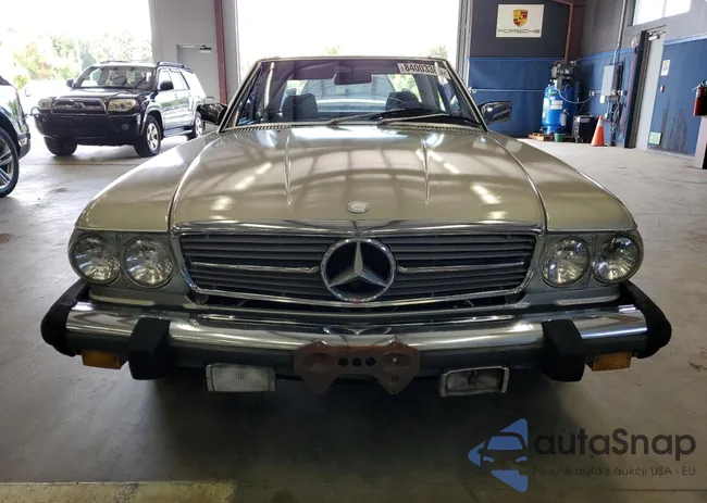 WDBBA45C8FA035077: 84003385