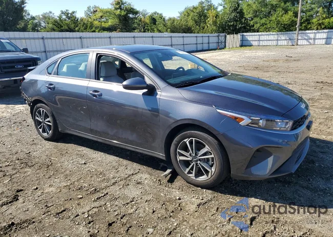 3KPF24AD4PE678832: 71557575