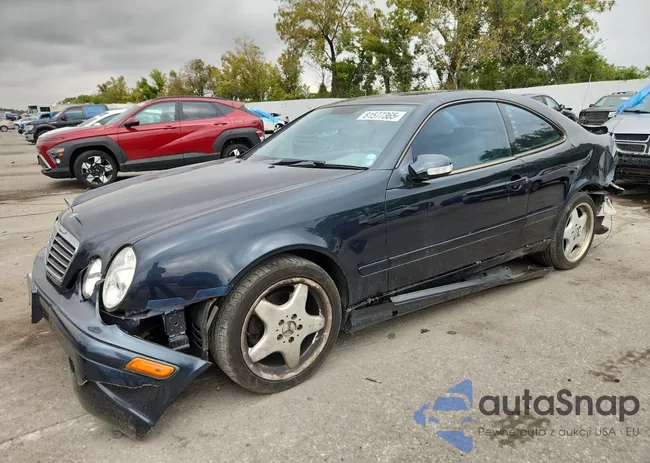 WDBLJ70G3YF154158: 81577365