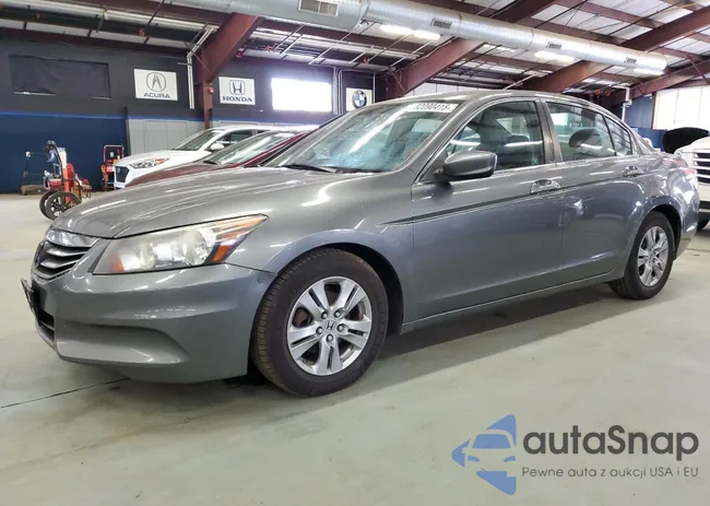 1HGCP2F68CA148171: 82090415