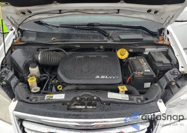 2C4RC1BG2ER126243: 84172445