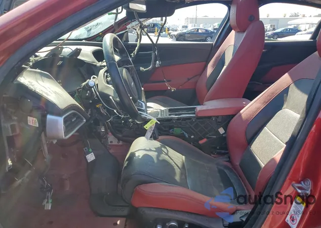 SAJAM4FV6JCP17944: 84227375