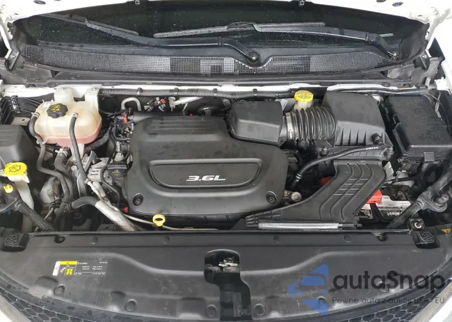 2C4RC1GG2JR100423: 70338165