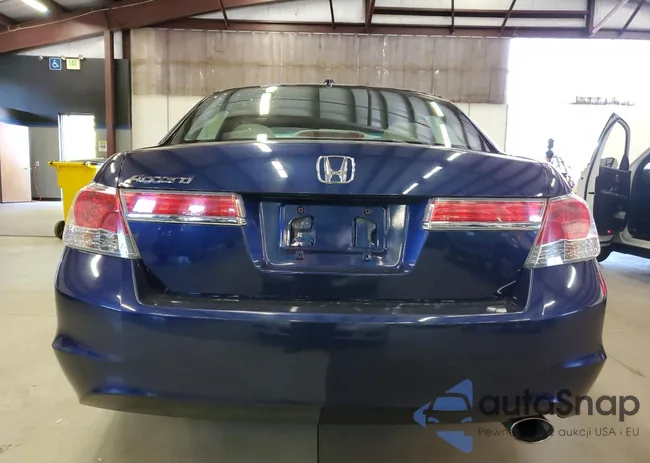 1HGCP2F89BA026905: 81444325