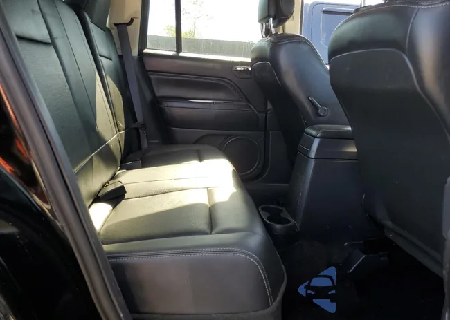 1C4NJCEA1GD801707: 92503965