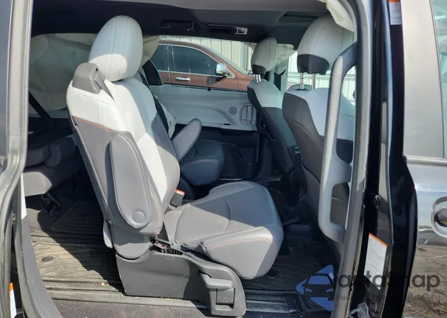 5TDDSKFC2PS093930: 80171215