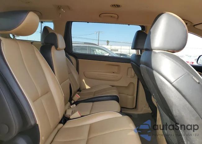 KNDMB5C18H6316302: 80882445