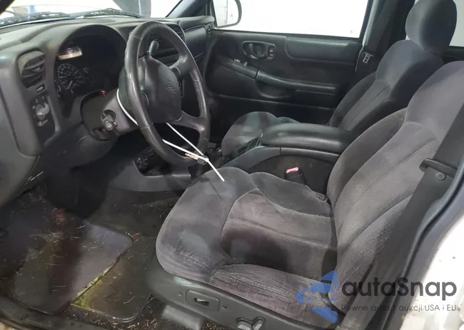 1GNDT13W91K224444: 81615015