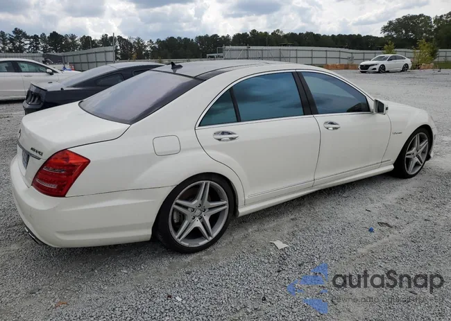 WDDNG7EB7DA513076: 81633695