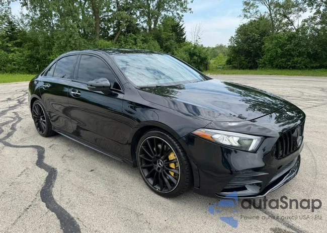 W1K3G5BB2MJ266503: 84633145