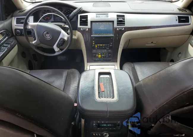 1GYFK63828R194041: 82048995