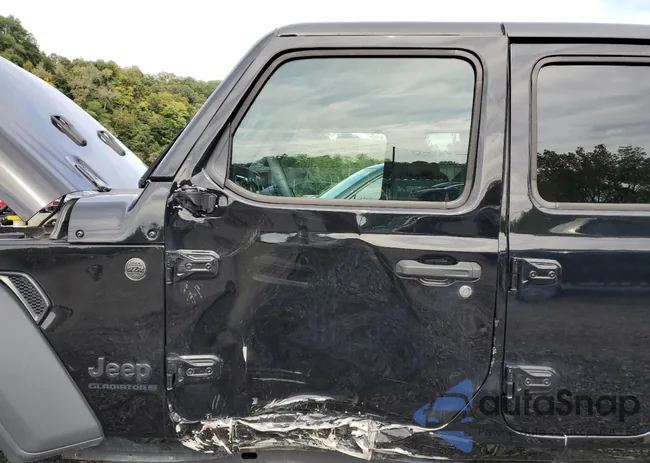 1C6HJTAG1PL527638: 84608295