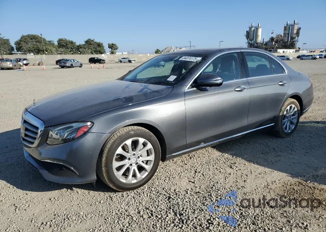 WDDZF4JB2HA125705: 84074175