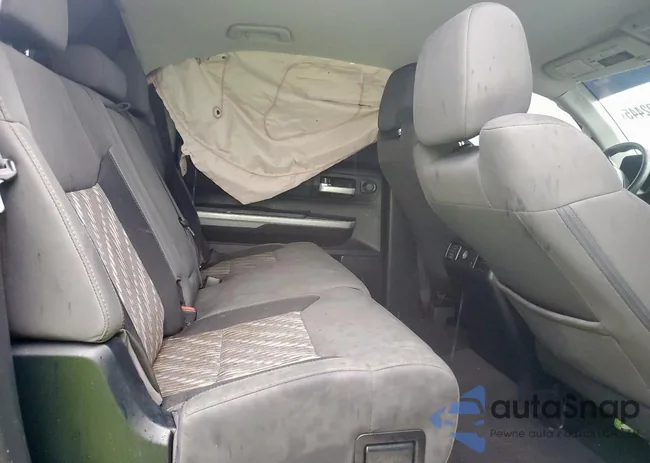 5TFDW5F18JX693857: 84002445