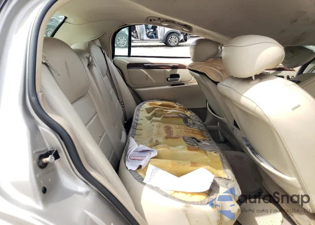 1LNHM82W32Y644485: 81091965