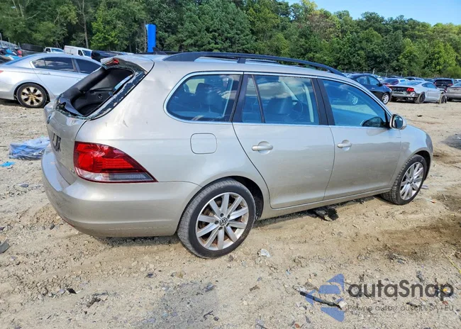 3VWPL7AJ8CM704998: 68203806