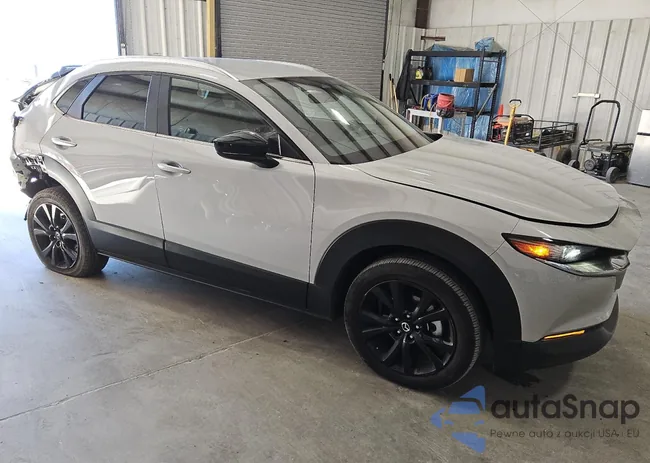 3MVDMBBM0RM651395: 77181534