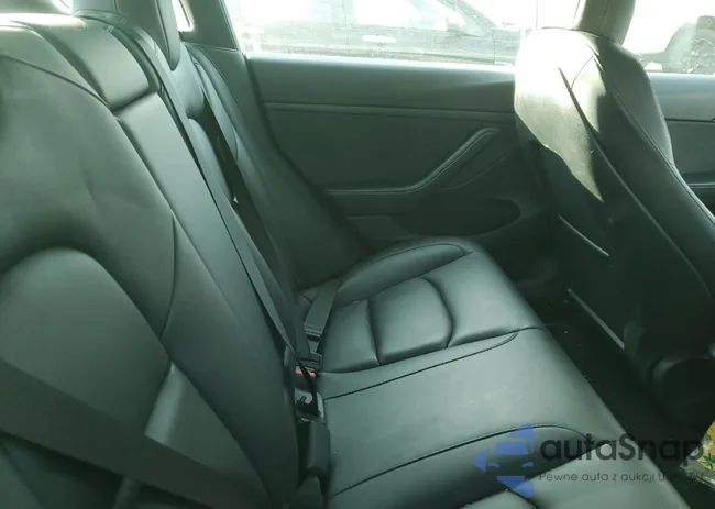 5YJ3E1EB2MF087759: 75639364