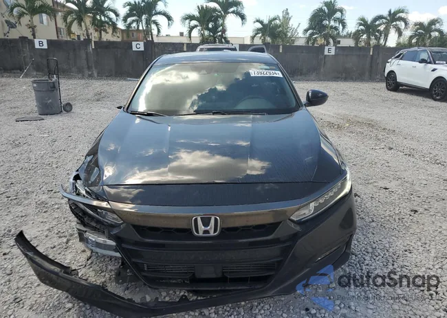 1HGCV1F3XKA085269: 67750135