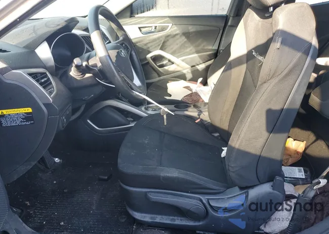 KMHTC6AD7GU300528: 76199764