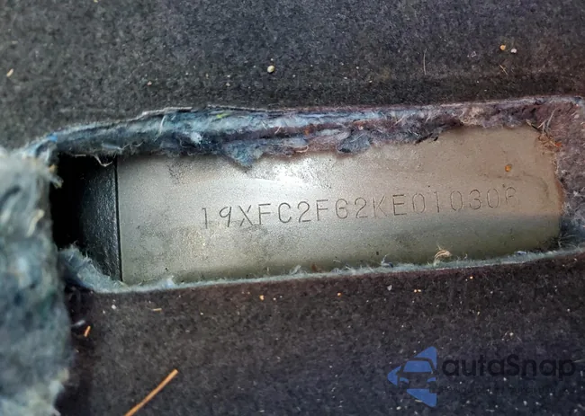 19XFC2F62KE010306: 76228174