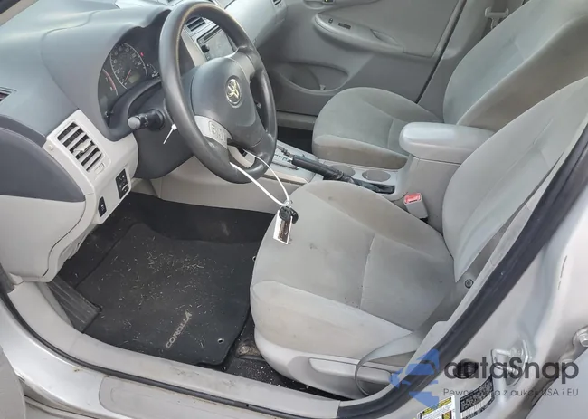 2T1BU4EE6DC981133: 84411535