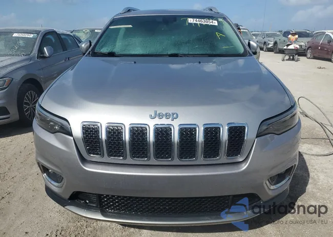 1C4PJLDB8KD123243: 82062094