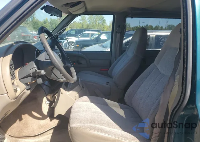 1GNDM19W4VB140591: 74147124