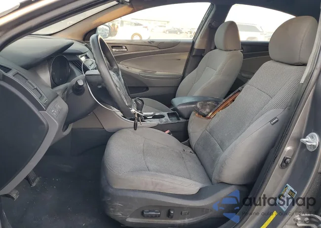 5NPEB4AC2DH638985: 76132904