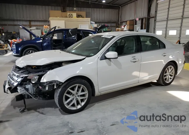 3FAHP0JA7BR197974: 74528384