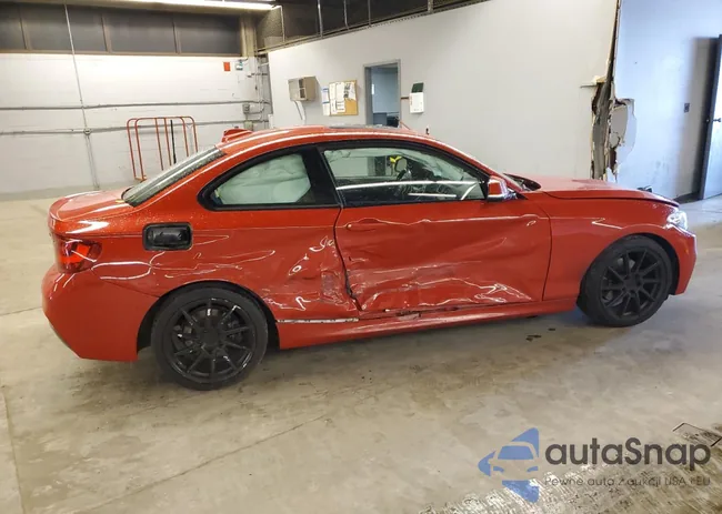 WBA2F9C33H7A40366: 75996974