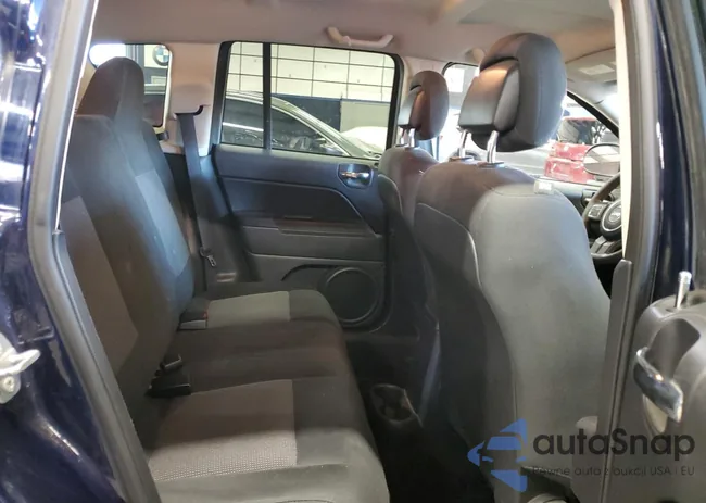 1C4NJDBB7FD347092: 77380984