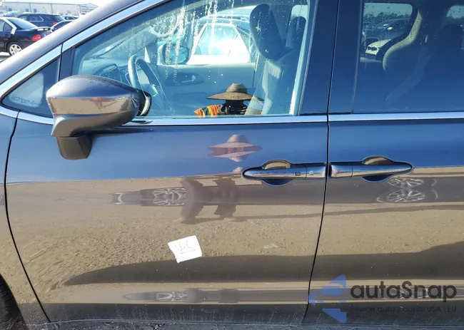 2C4RC1CG9JR288914: 73937904