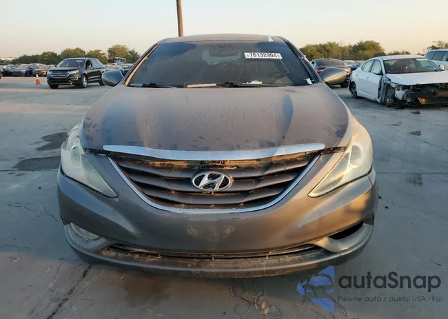 5NPEB4AC2DH638985: 76132904