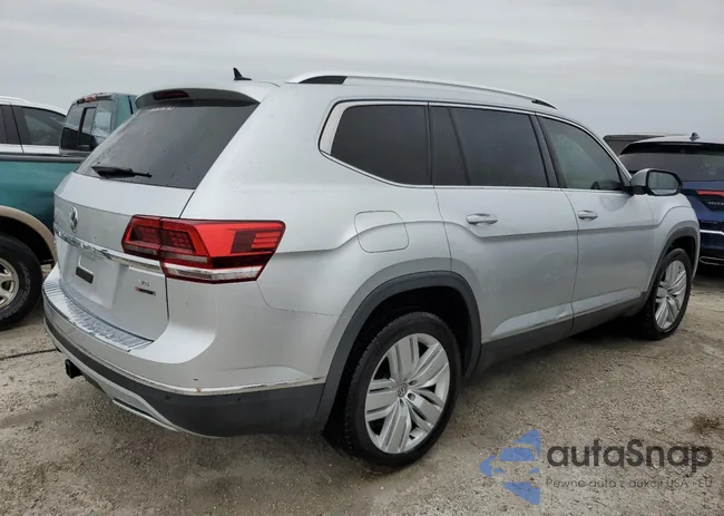 1V2NR2CA9JC572372: 82933904