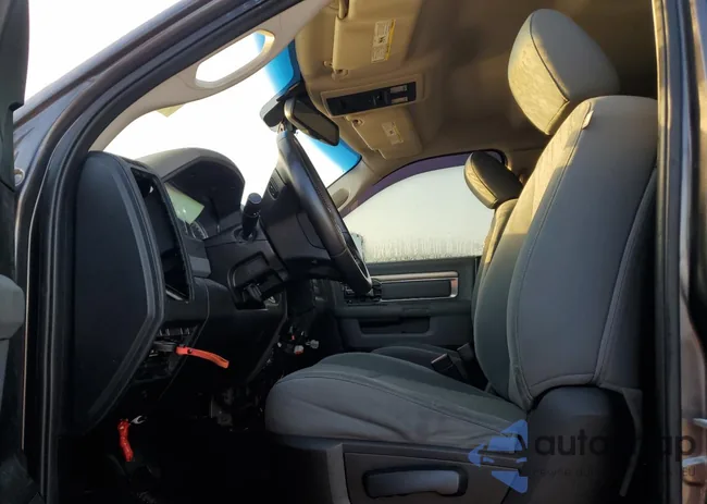 1C6RR7TM9FS721748: 78272044