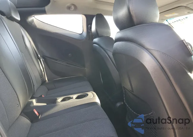 KMHTC6AD7DU162114: 74152784