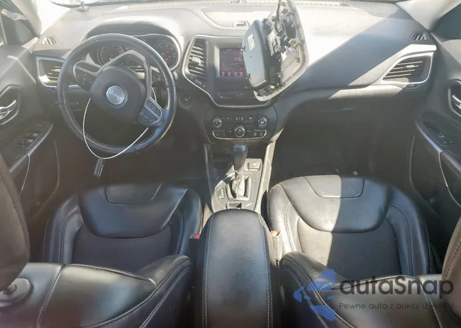 1C4PJLLB2KD176392: 86108665