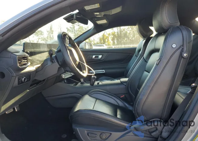 1FA6P8TH6R5129601: 90647085