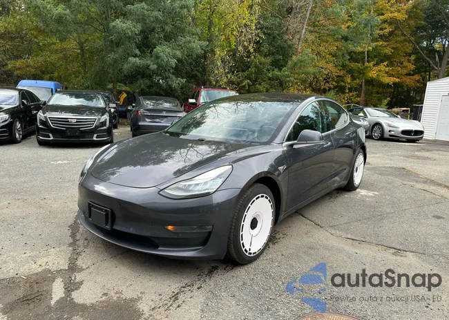 5YJ3E1EB1JF119421: 87085975