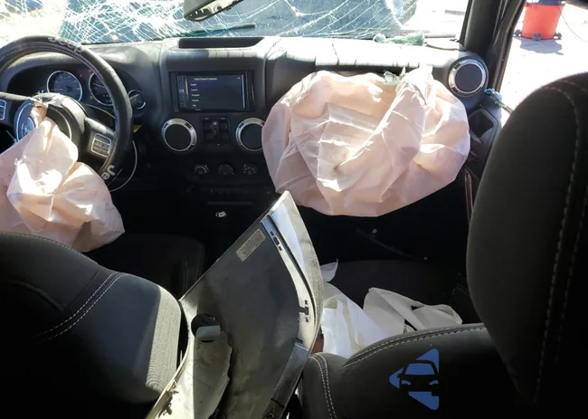 1C4BJWEG3GL268452: 87400035