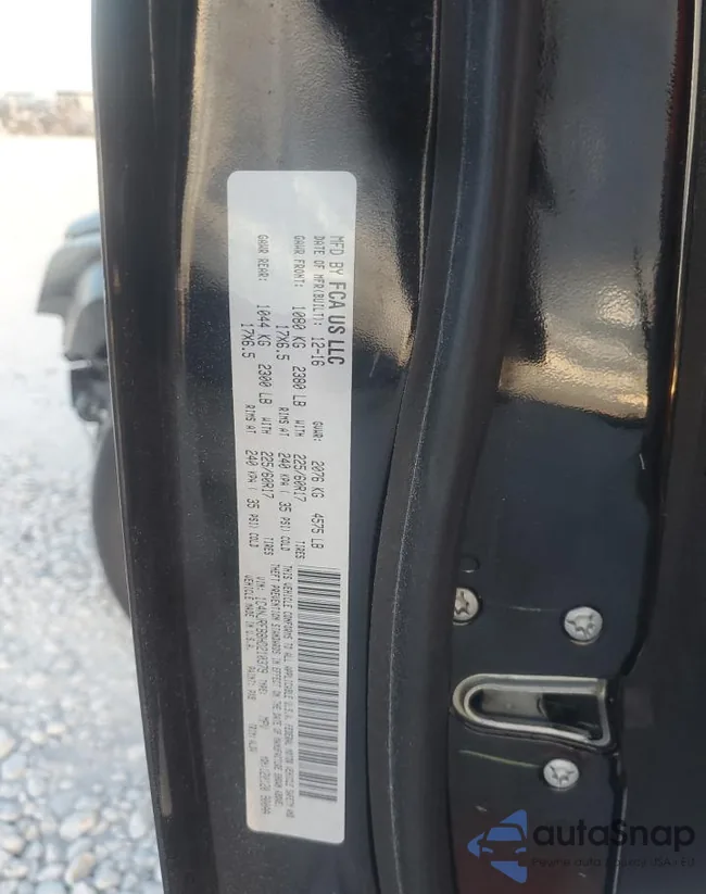 1C4NJRFB8HD210379: 86599715