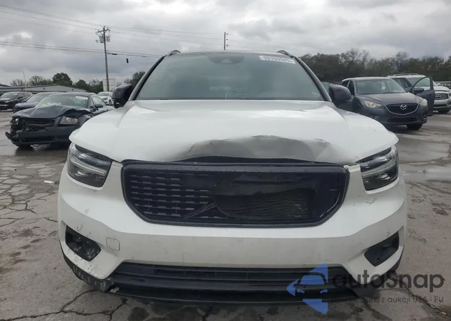 YV4162UM5L2180951: 90300985